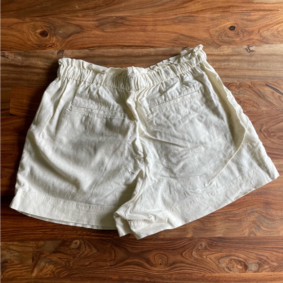 NWT NEVER WORN | Uniqlo Women Linen Cotton Shorts, Off White Color, Size M - Picture 12 of 15